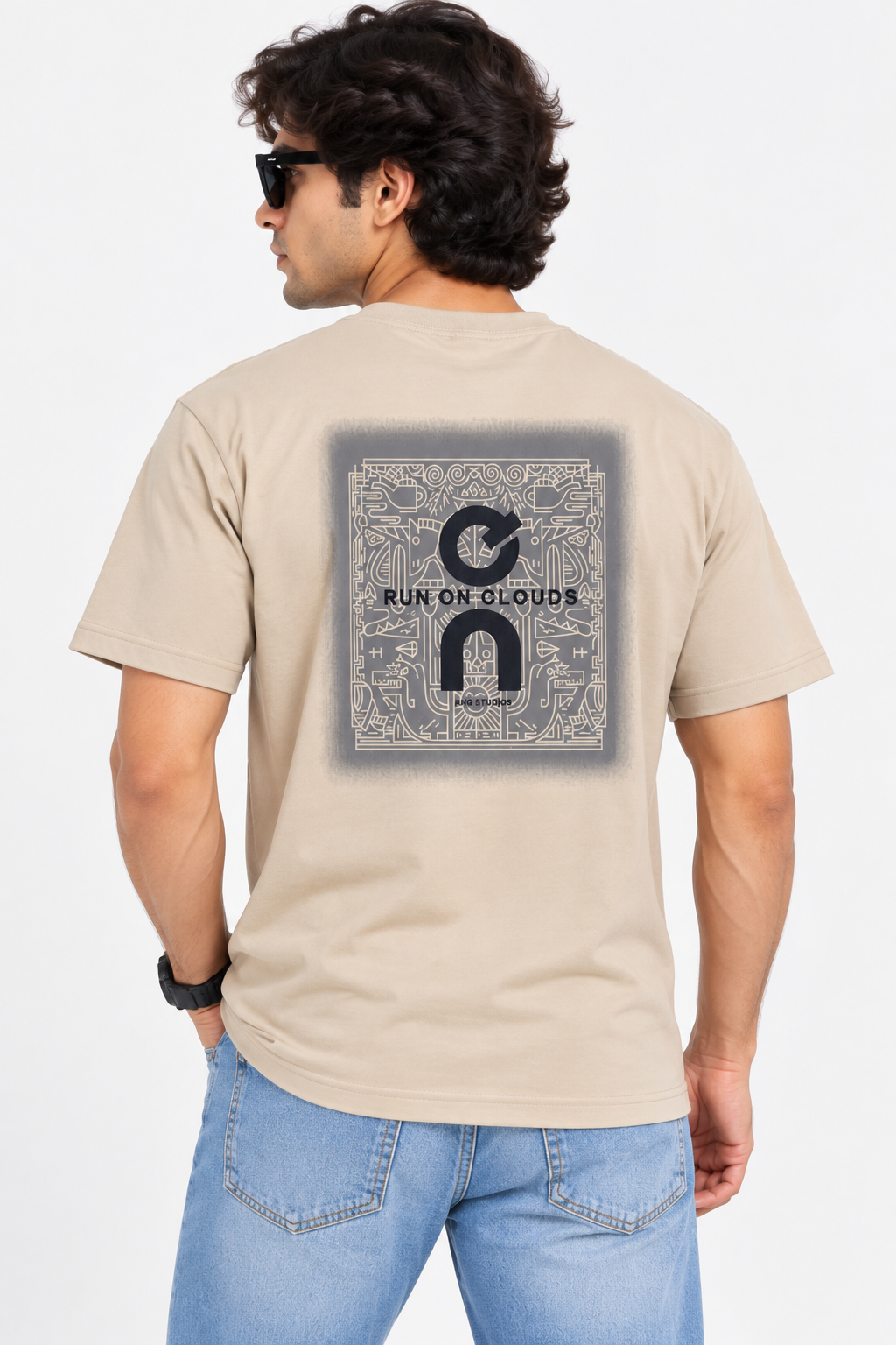 Run On Clouds Graphic T-Shirt – Beige