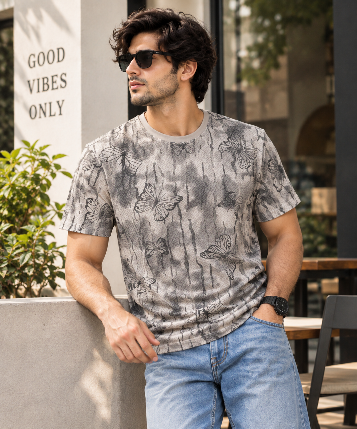 HILLDORF grey butterfly print t-shirt outdoor lifestyle